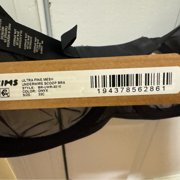 Skims ultra fine mesh scoop bra - Picture 6 of 6